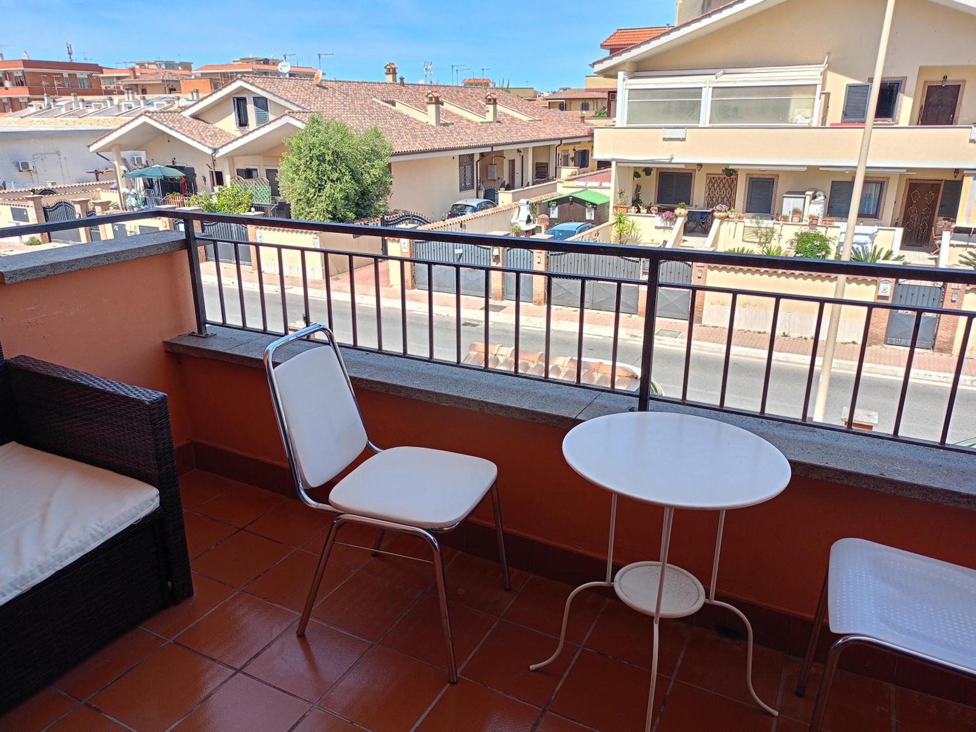 Casa Vacanza Indaco Φιουμιτσίνο Εξωτερικό φωτογραφία